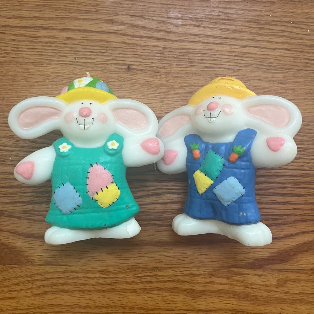 2 Piece Wax Rabbit Candle Set